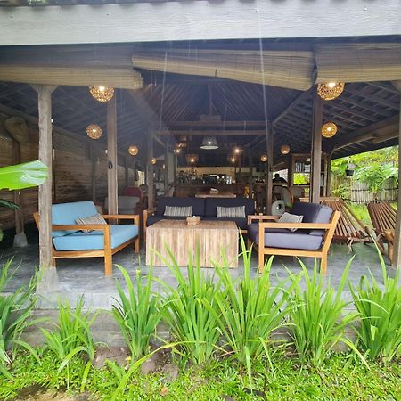 Villa Kayu Yogyakarta Exterior photo