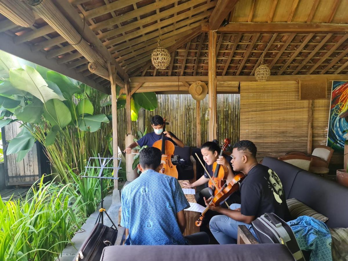 Villa Kayu Yogyakarta Exterior photo